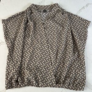 SHEIN Beige and Black Geometric Cap-Sleeve Blouse